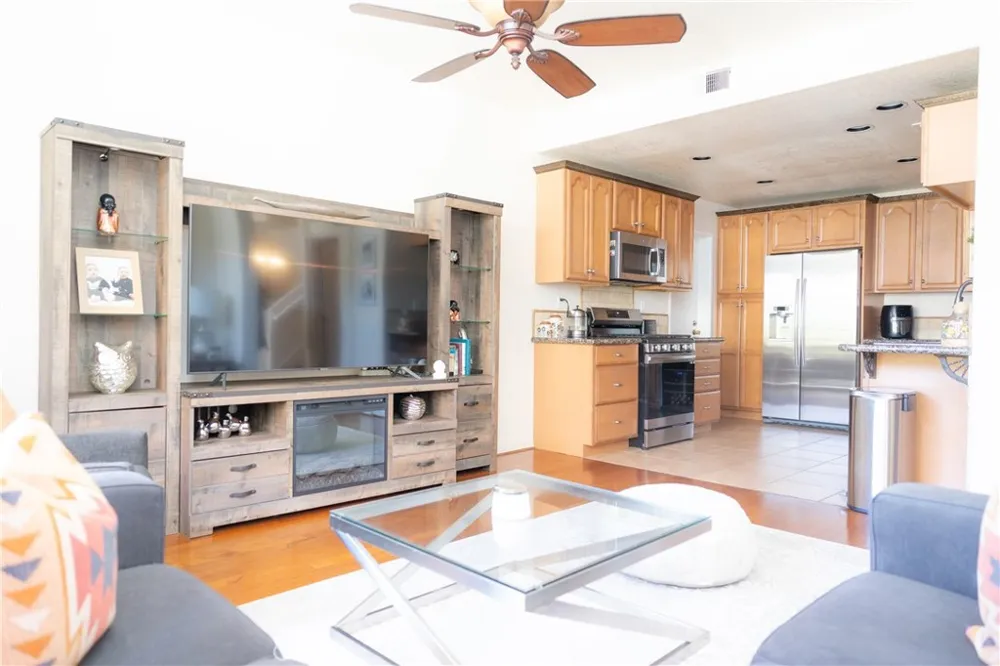 21 Bravo Aliso Viejo, CA 92656