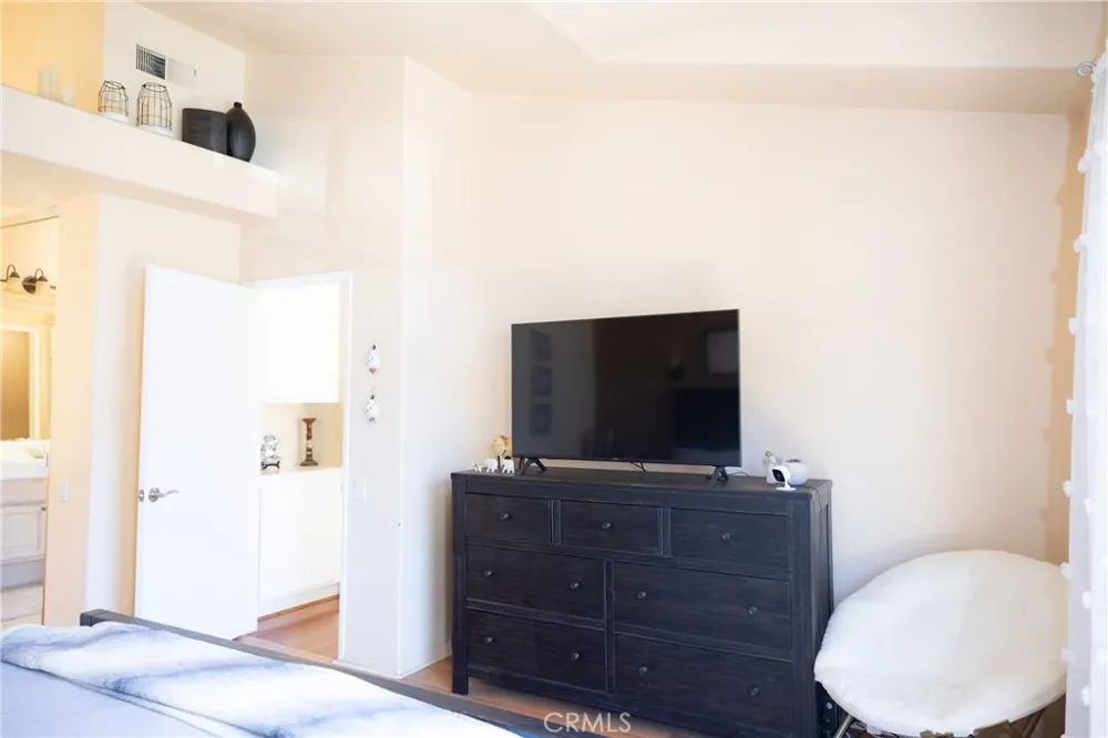 21 Bravo Aliso Viejo, CA 92656