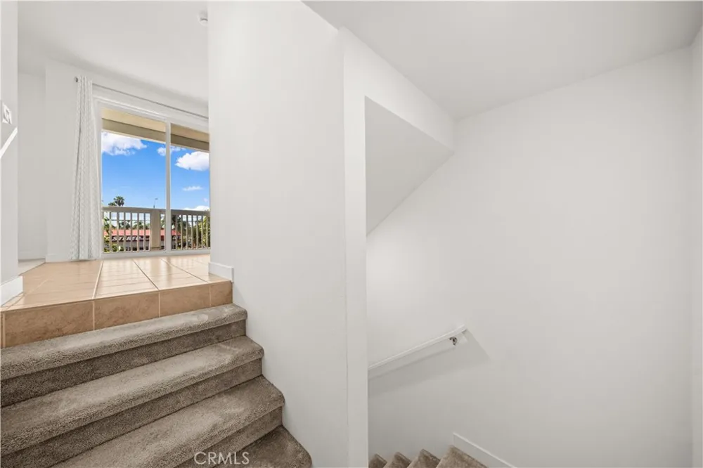 155 W LA PALMA AVENUE #2 Anaheim, CA 92801