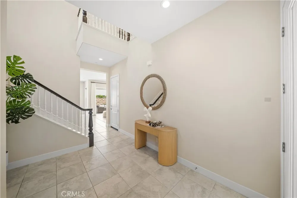 270 Burwood Lake Forest, CA 92630
