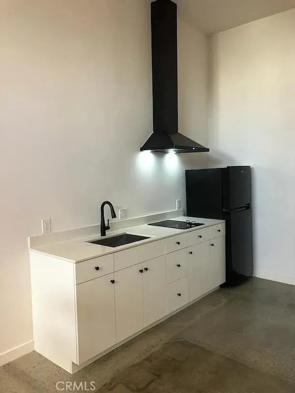 1100 E 7th Street #1104 Long Beach, CA 90813
