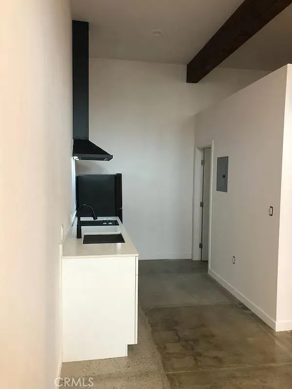 1100 E 7th Street #1104 Long Beach, CA 90813