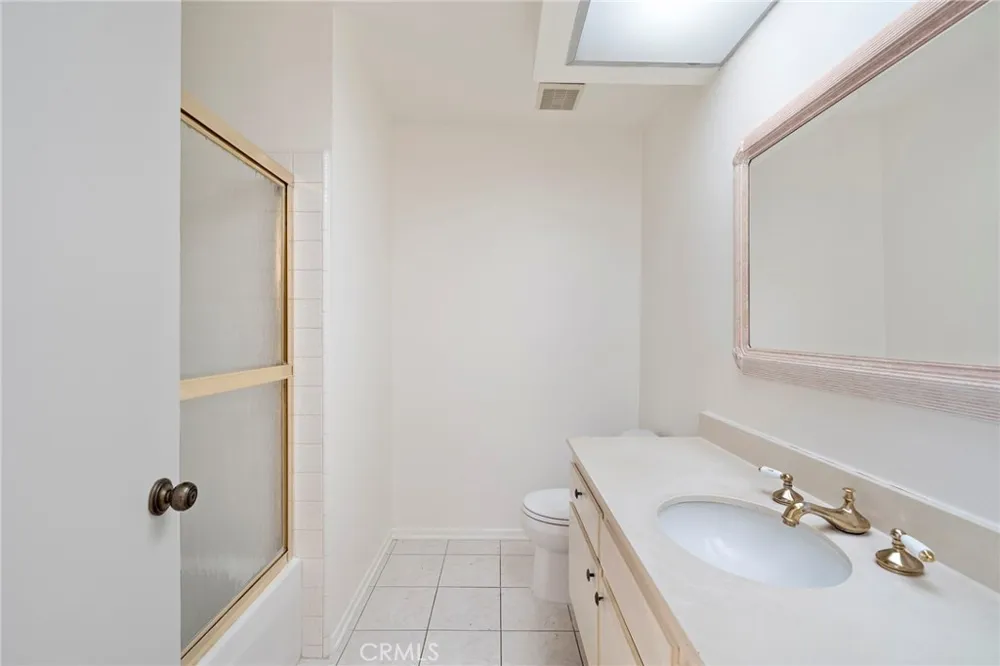 3907 Madonna Drive Fullerton, CA 92835
