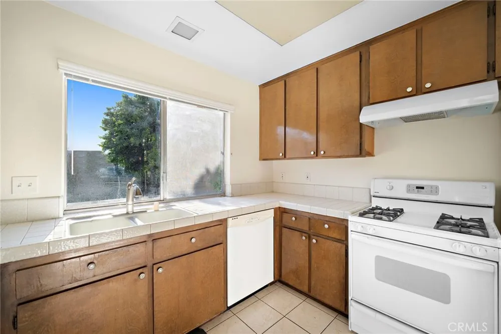 3907 Madonna Drive Fullerton, CA 92835