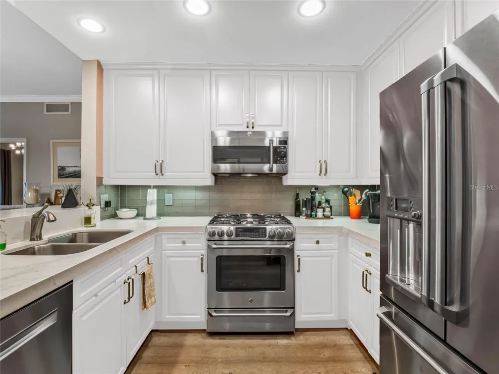 630 VASSAR STREET #2205 Orlando, FL 32804