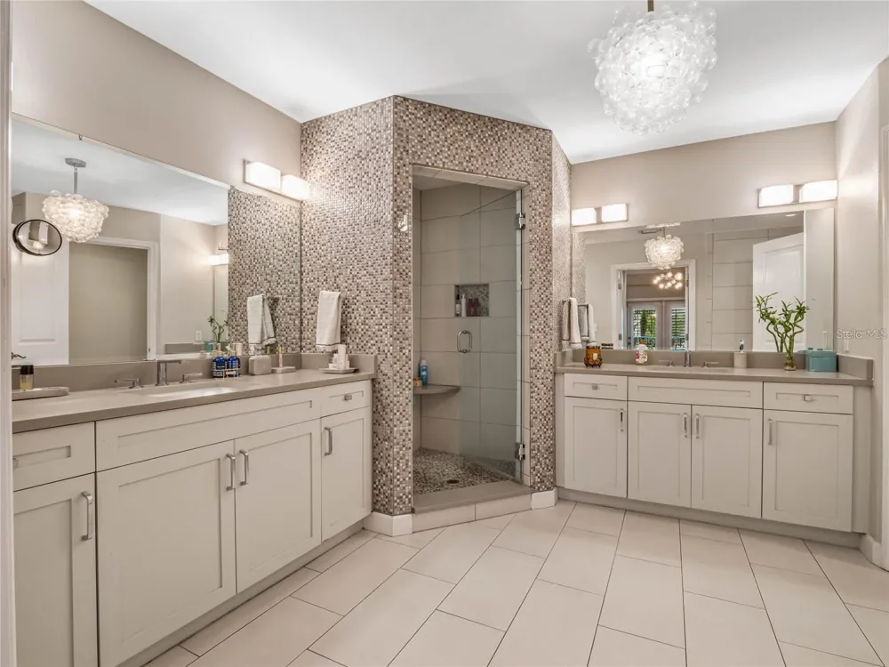 630 VASSAR STREET #2205 Orlando, FL 32804