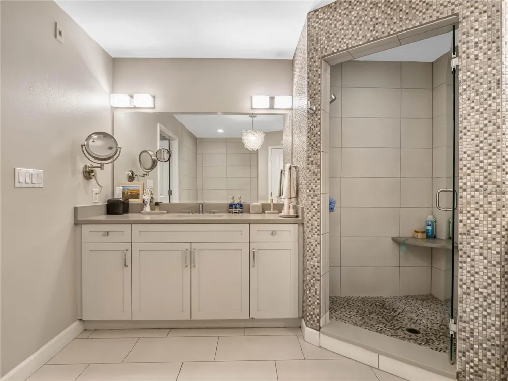 630 VASSAR STREET #2205 Orlando, FL 32804