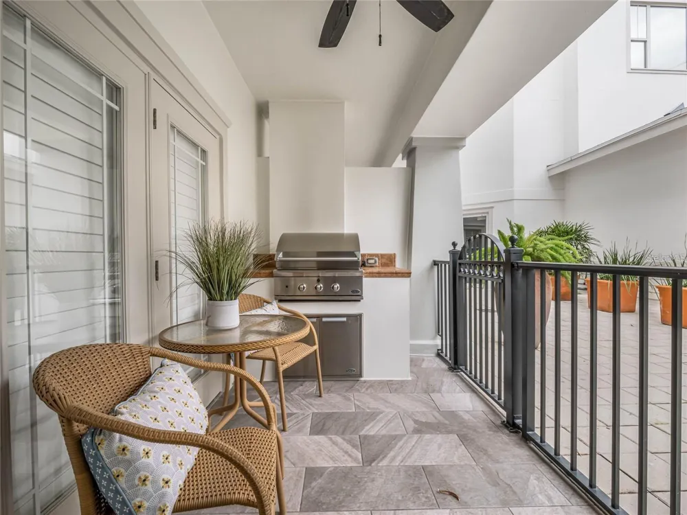 630 VASSAR STREET #2205 Orlando, FL 32804