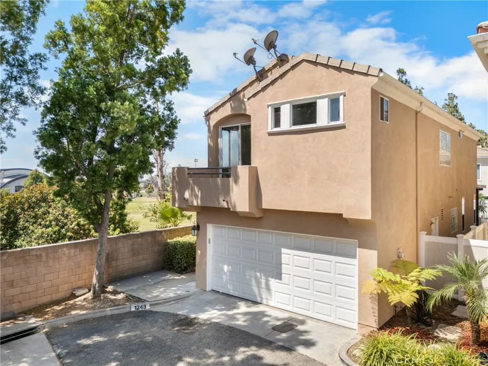 1243 Monterey Court Duarte, CA 91010