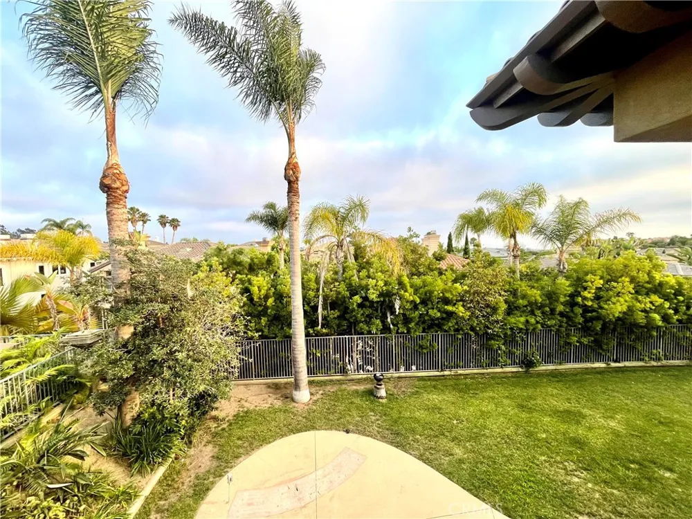 6 Emerald Glen Laguna Niguel, CA 92677