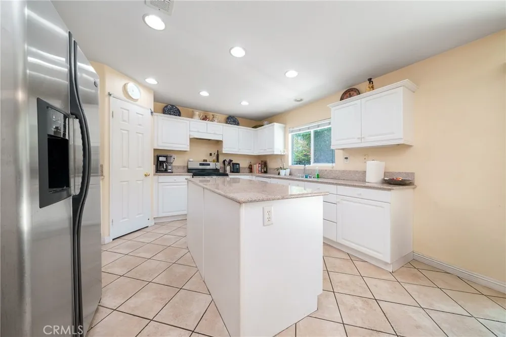 38199 Talavera Court Murrieta, CA 92563