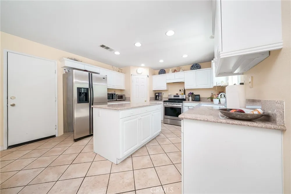 38199 Talavera Court Murrieta, CA 92563