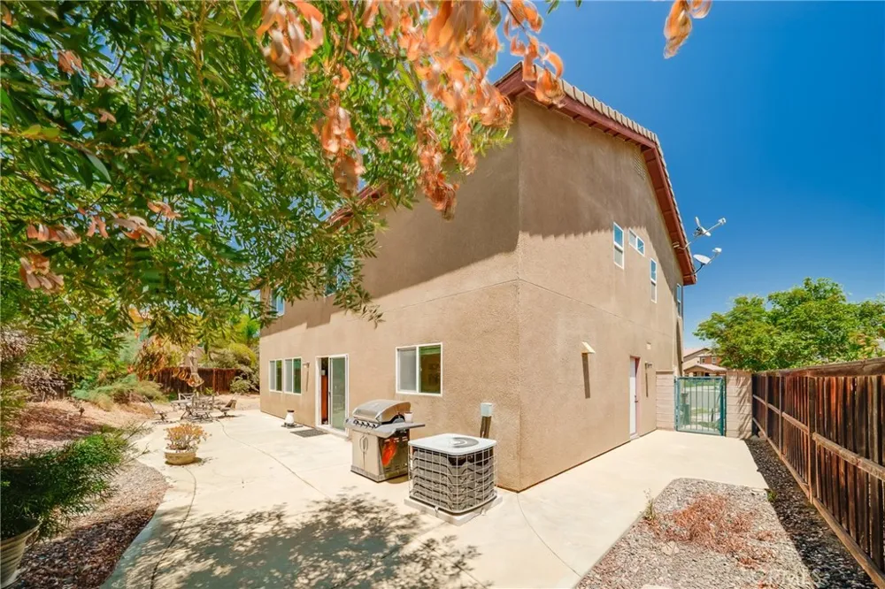 38199 Talavera Court Murrieta, CA 92563