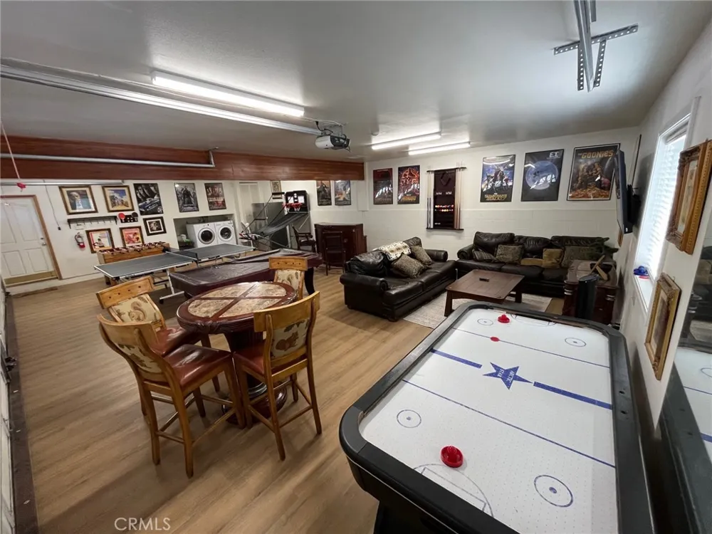 42385 Fox Farm Big Bear Lake, CA 92315