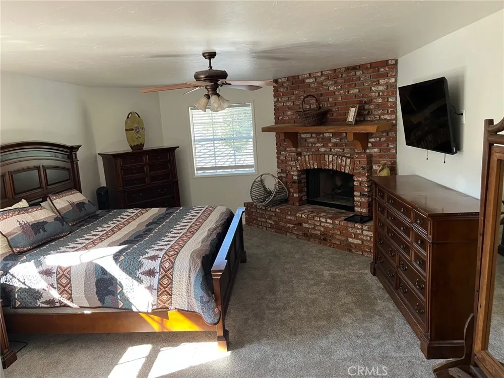 42385 Fox Farm Big Bear Lake, CA 92315