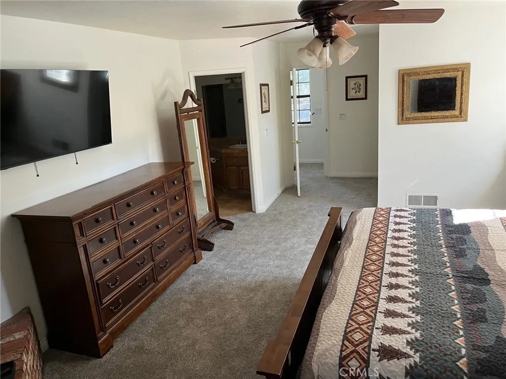 42385 Fox Farm Big Bear Lake, CA 92315
