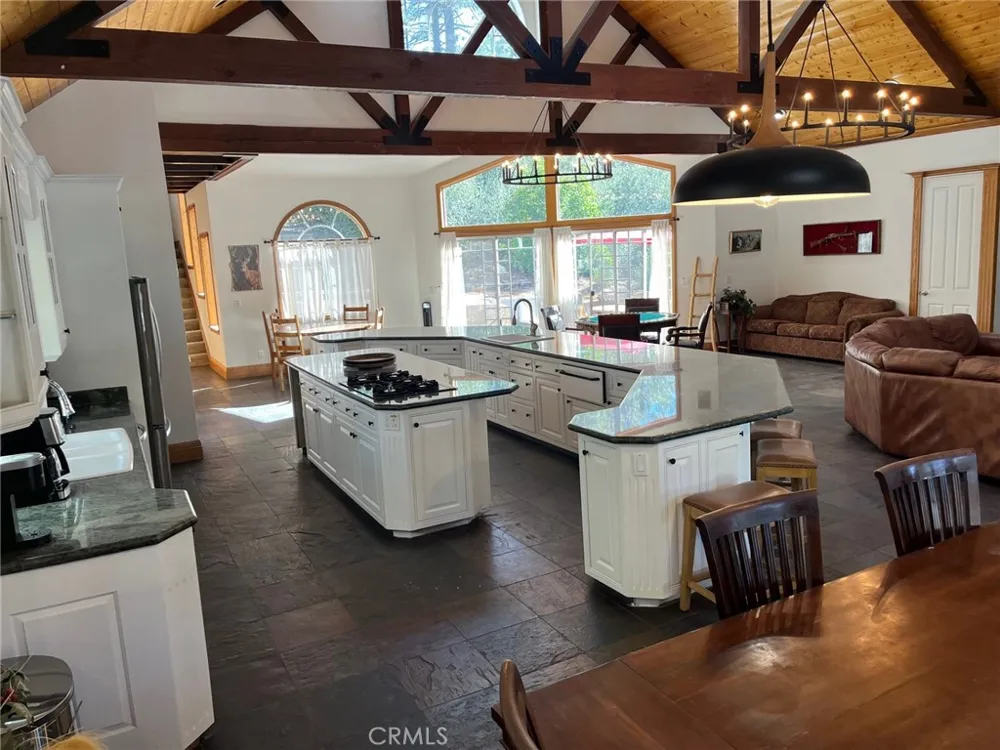 42385 Fox Farm Big Bear Lake, CA 92315