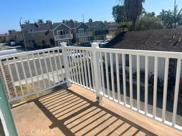 1605 Huntington Street Huntington Beach, CA 92648