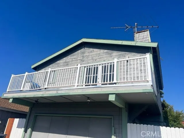 1605 Huntington Street Huntington Beach, CA 92648