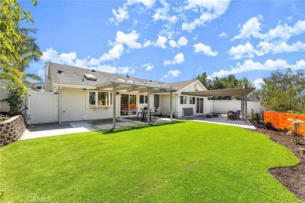 25191 Via Piedra Blanca Laguna Niguel, CA 92677