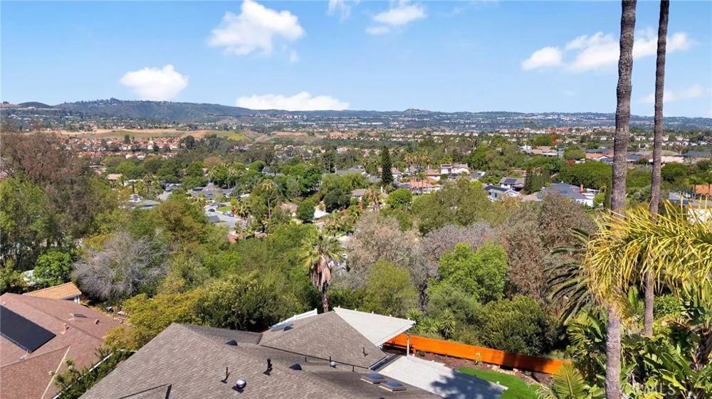 25191 Via Piedra Blanca Laguna Niguel, CA 92677