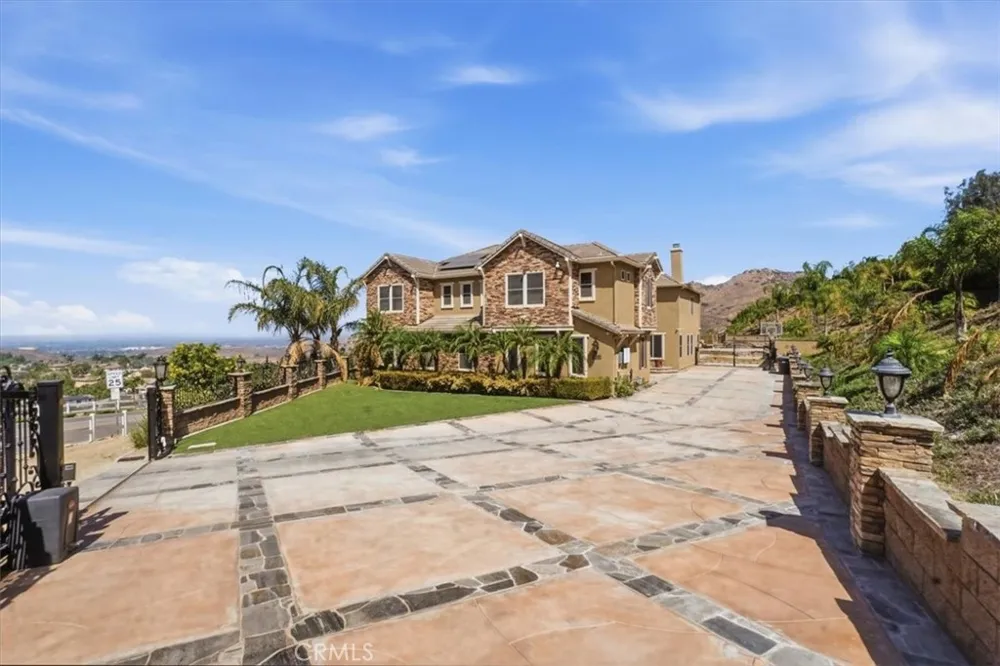 249 Friesian Norco, CA 92860