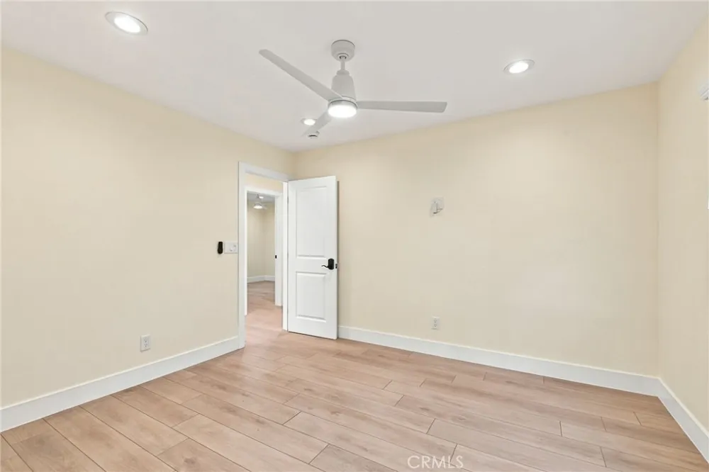 16572 Carousel Huntington Beach, CA 92649