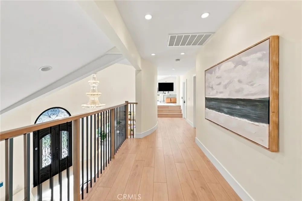 16572 Carousel Huntington Beach, CA 92649