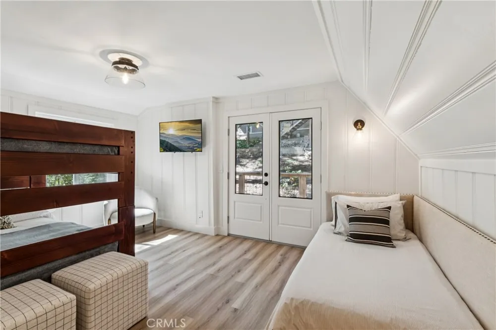278 Terrace Lake Arrowhead, CA 92352