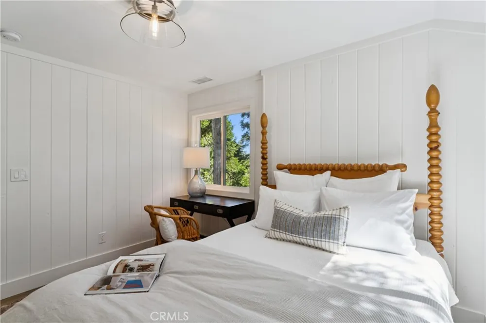 278 Terrace Lake Arrowhead, CA 92352