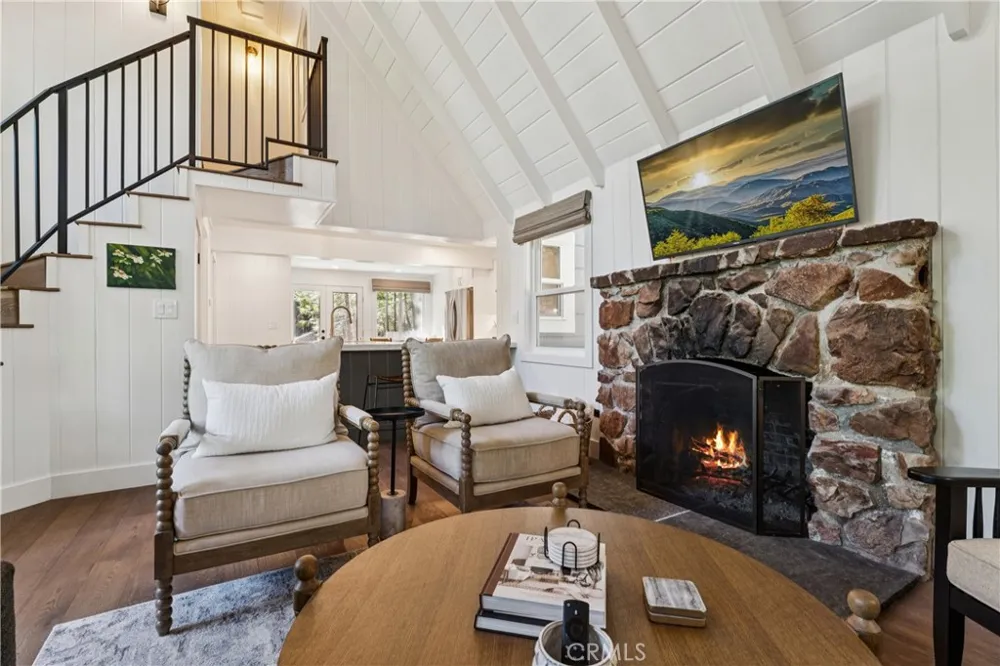 278 Terrace Lake Arrowhead, CA 92352