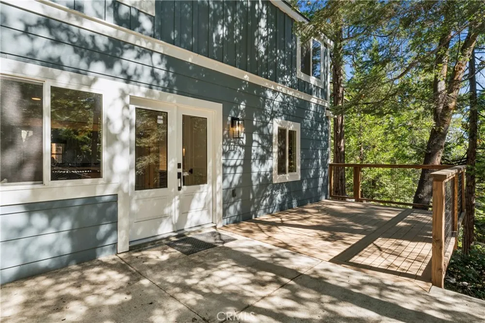 278 Terrace Lake Arrowhead, CA 92352