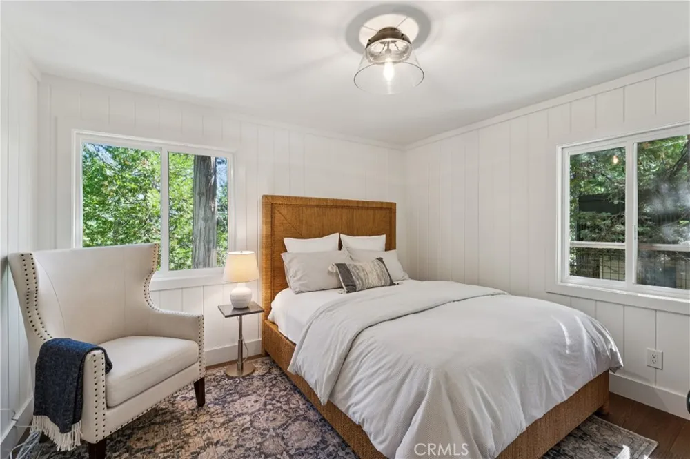 278 Terrace Lake Arrowhead, CA 92352