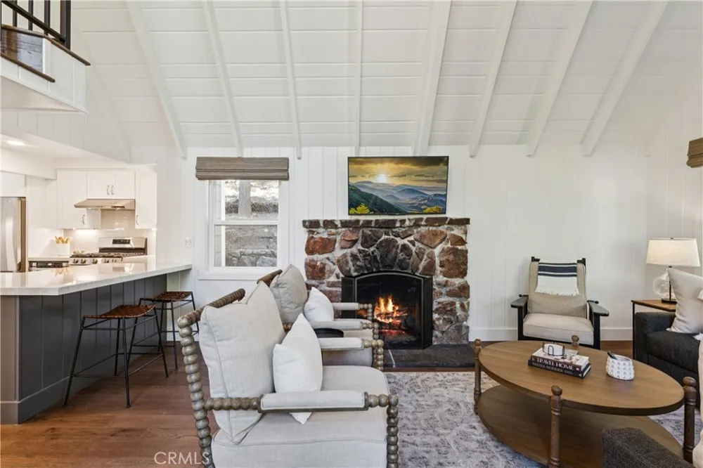 278 Terrace Lake Arrowhead, CA 92352
