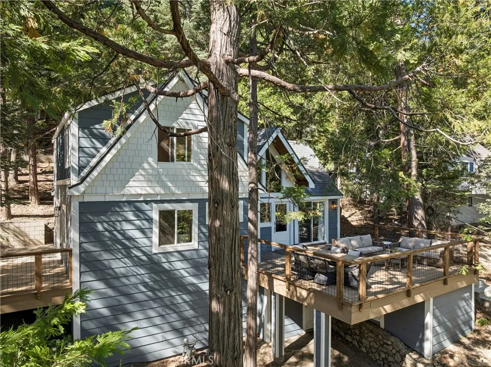 278 Terrace Lake Arrowhead, CA 92352