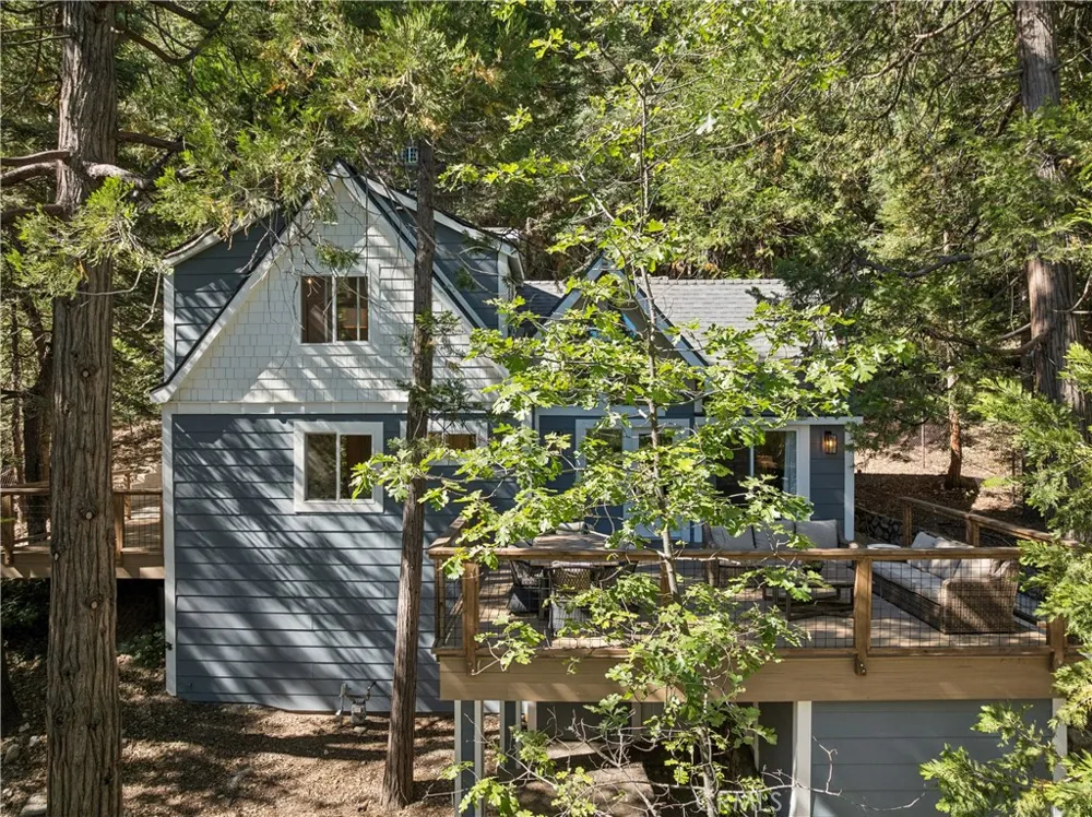 278 Terrace Lake Arrowhead, CA 92352