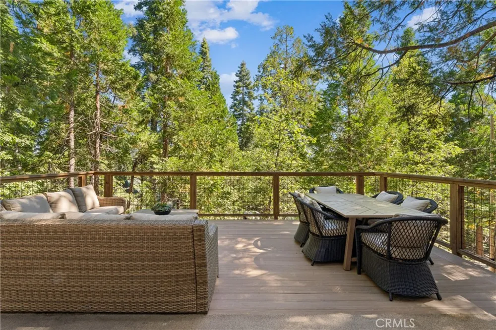 278 Terrace Lake Arrowhead, CA 92352
