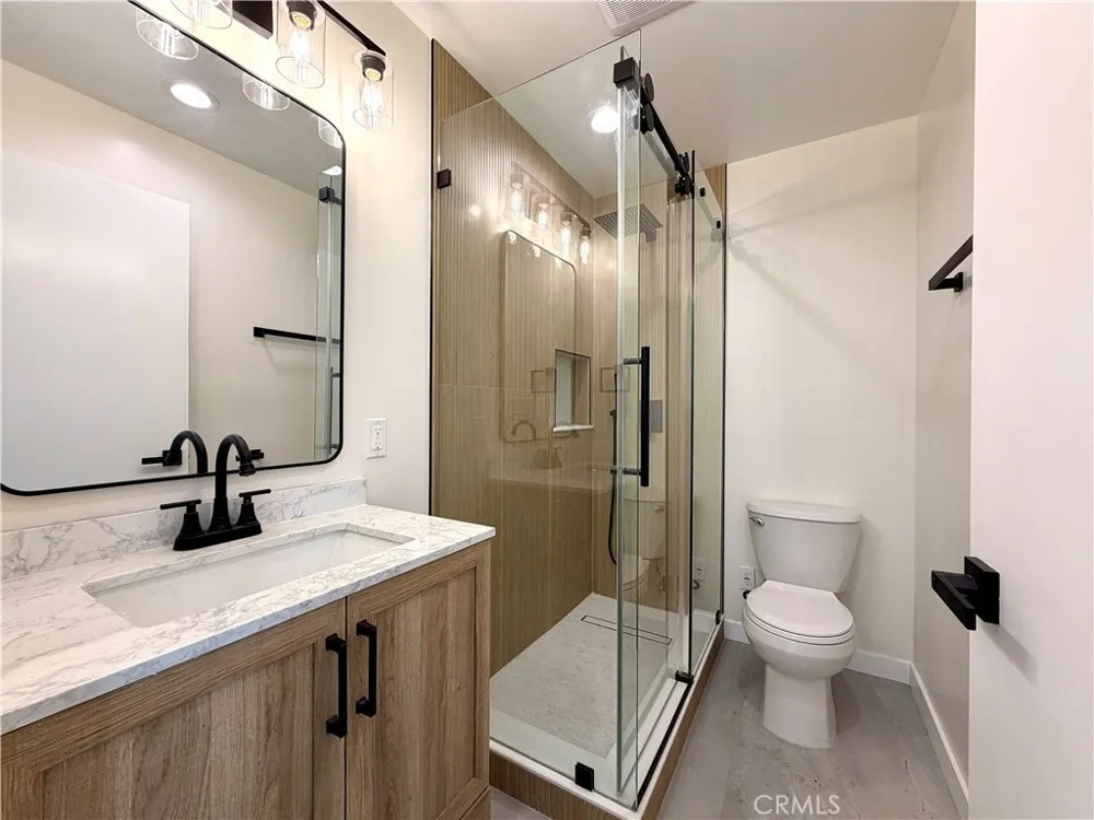 18756 Cohasset Street Reseda, CA 91335