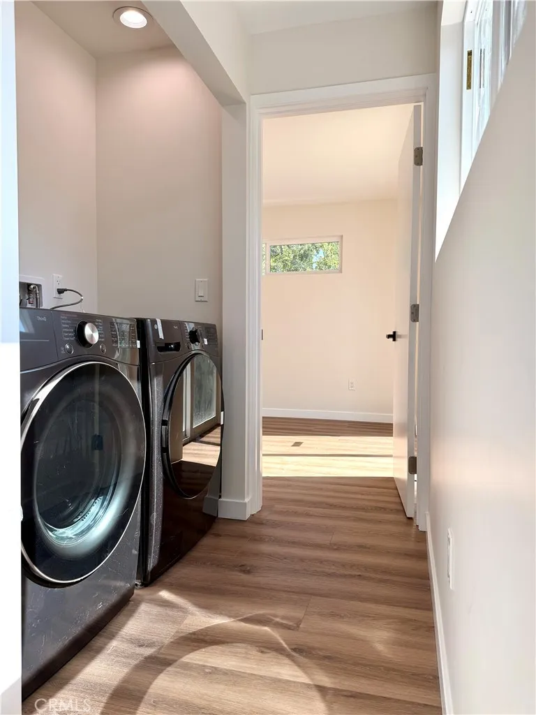 18756 Cohasset Street Reseda, CA 91335