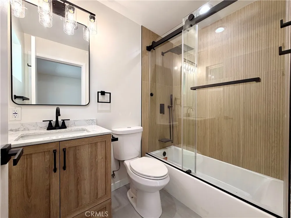 18756 Cohasset Street Reseda, CA 91335
