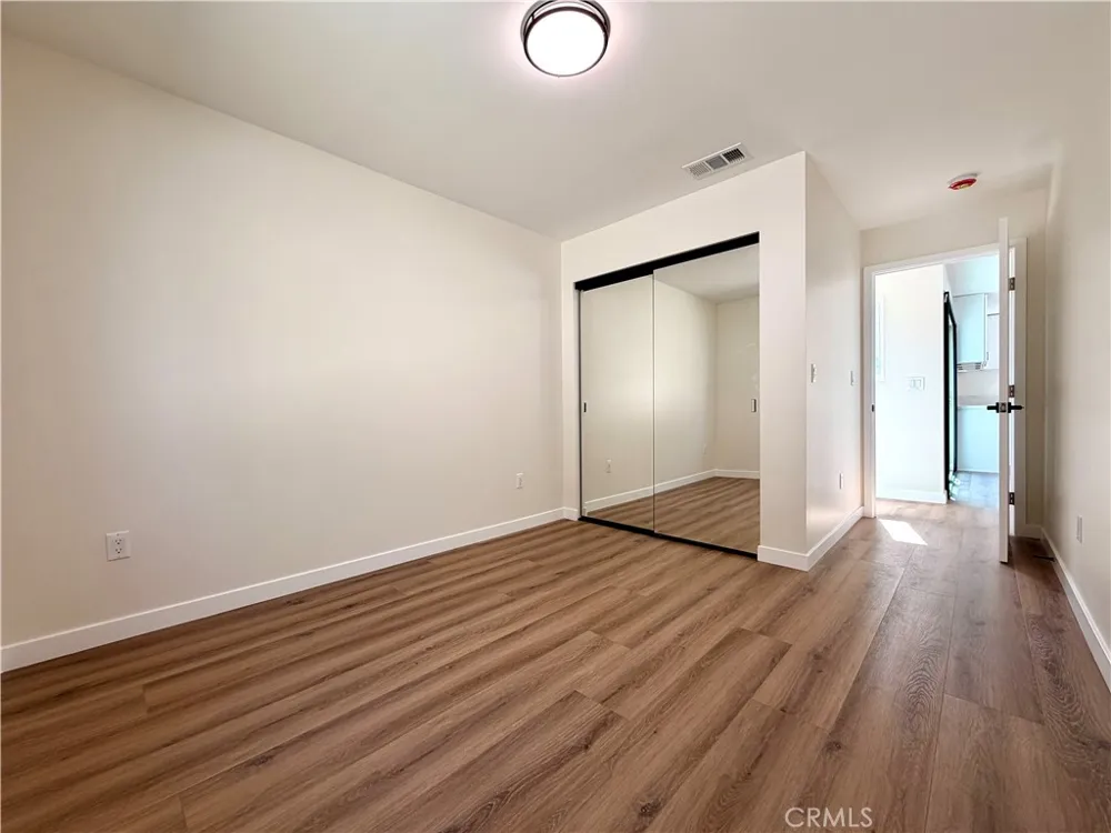 18756 Cohasset Street Reseda, CA 91335