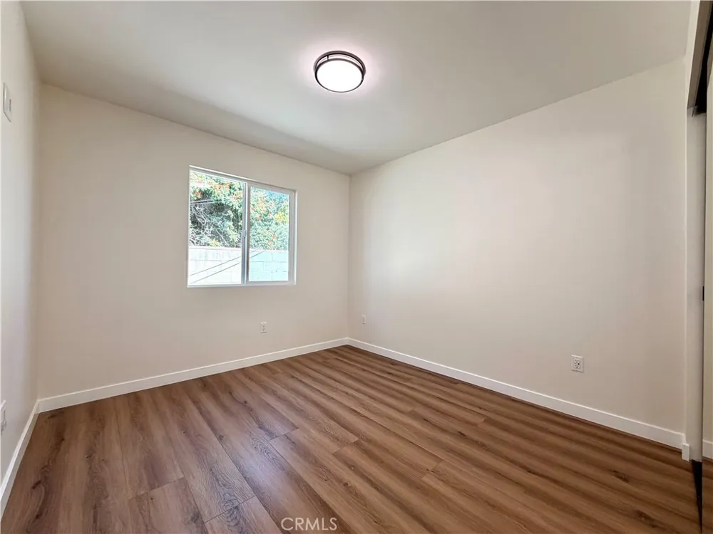 18756 Cohasset Street Reseda, CA 91335