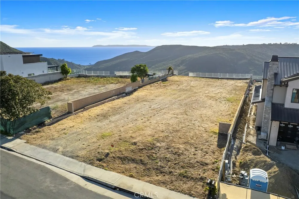 21 Coronado Pointe Laguna Niguel, CA 92677