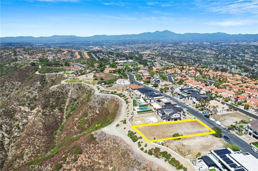 21 Coronado Pointe Laguna Niguel, CA 92677