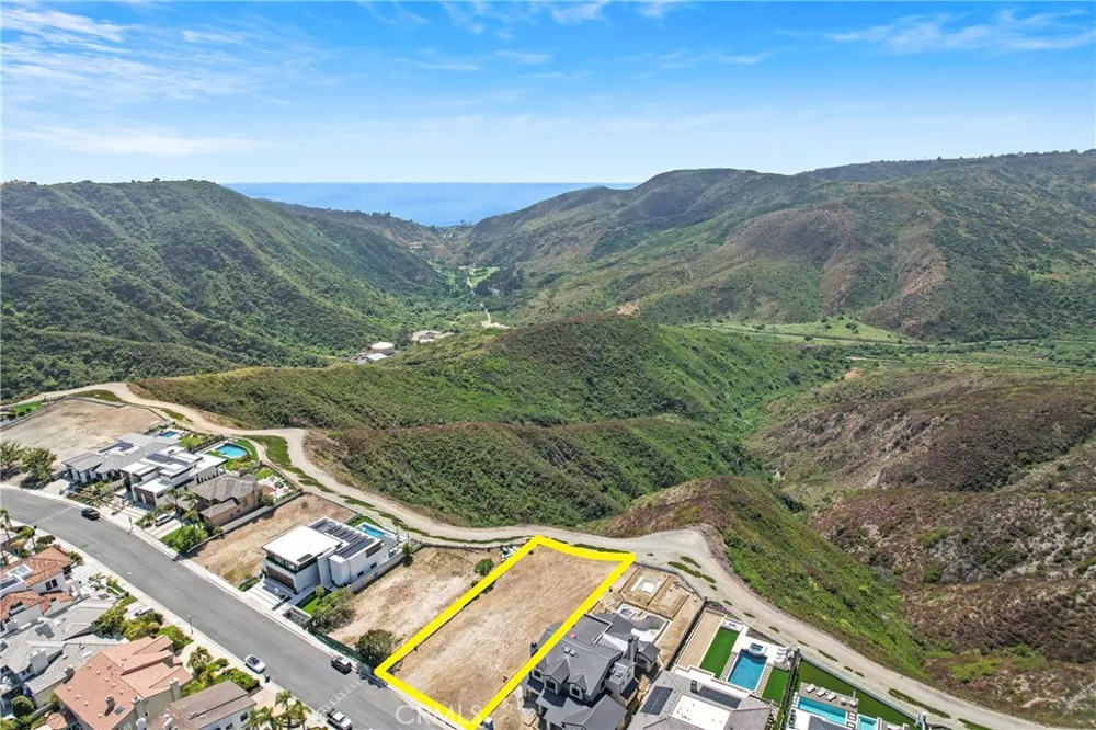 21 Coronado Pointe Laguna Niguel, CA 92677