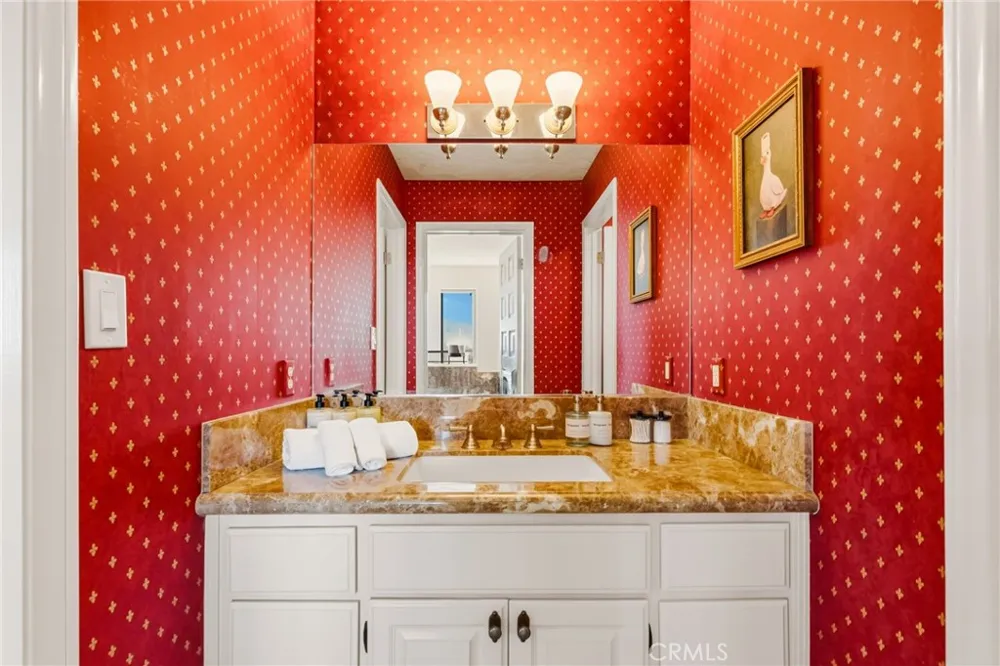 2323 Wilt Fallbrook, CA 92028