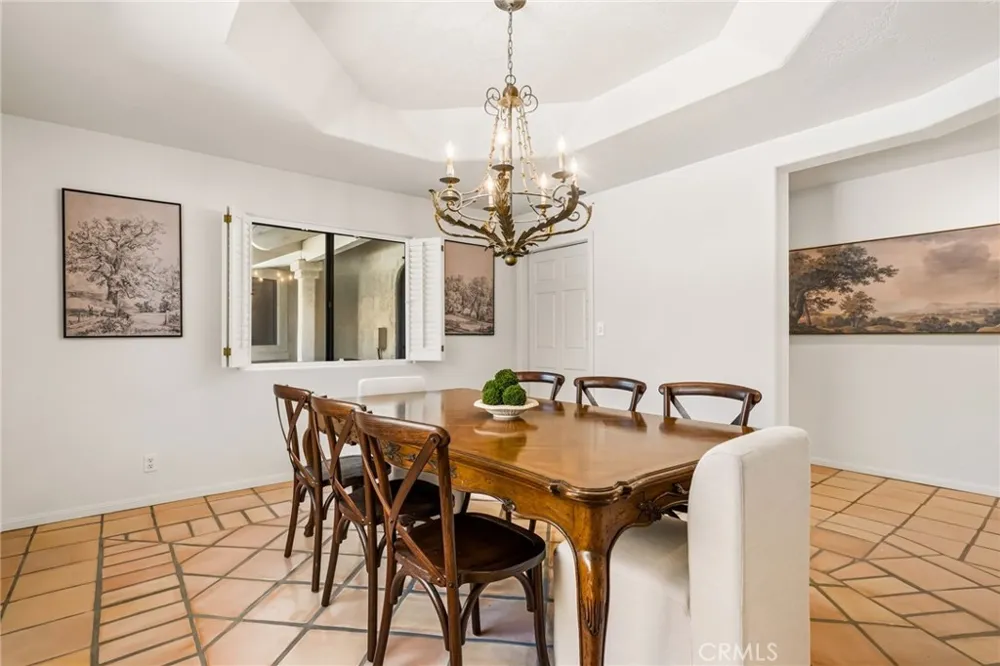 2323 Wilt Fallbrook, CA 92028