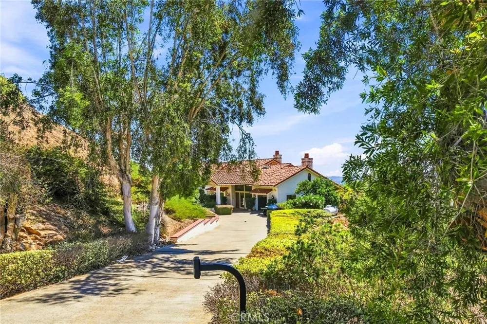 2323 Wilt Fallbrook, CA 92028