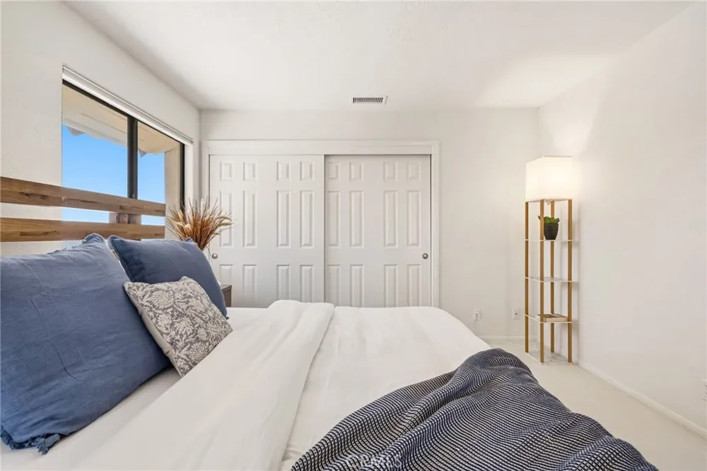 2323 Wilt Fallbrook, CA 92028