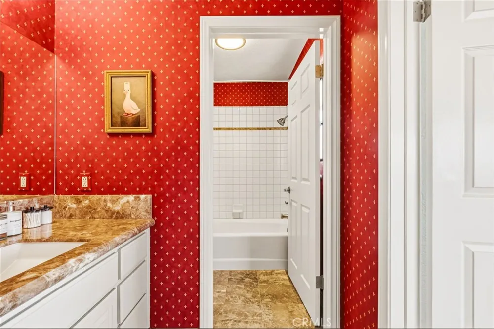 2323 Wilt Fallbrook, CA 92028